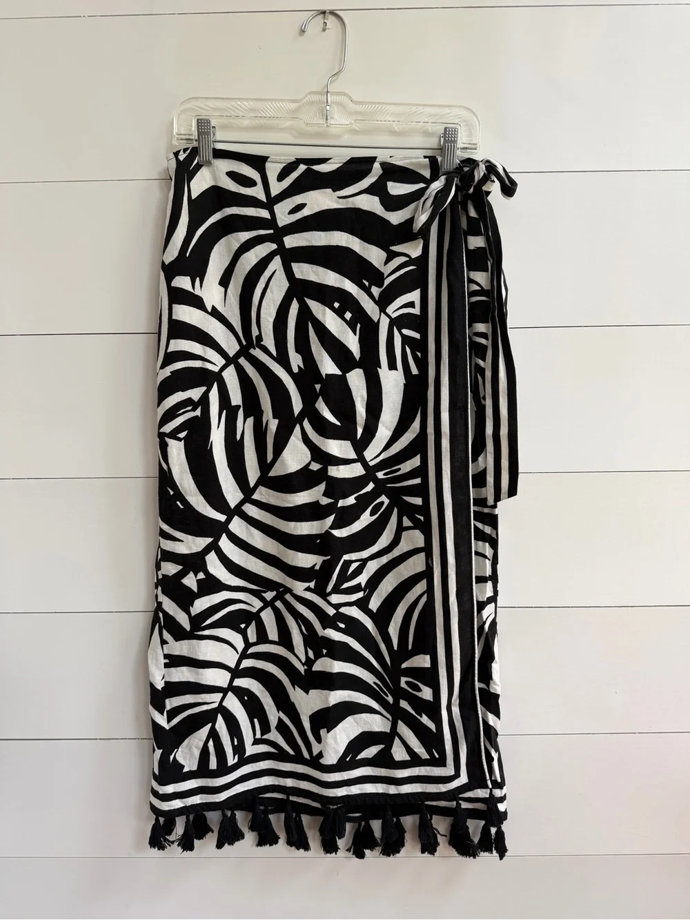 Farm Rio Sami Wrap Midi Skirt - Picture 1 of 4
